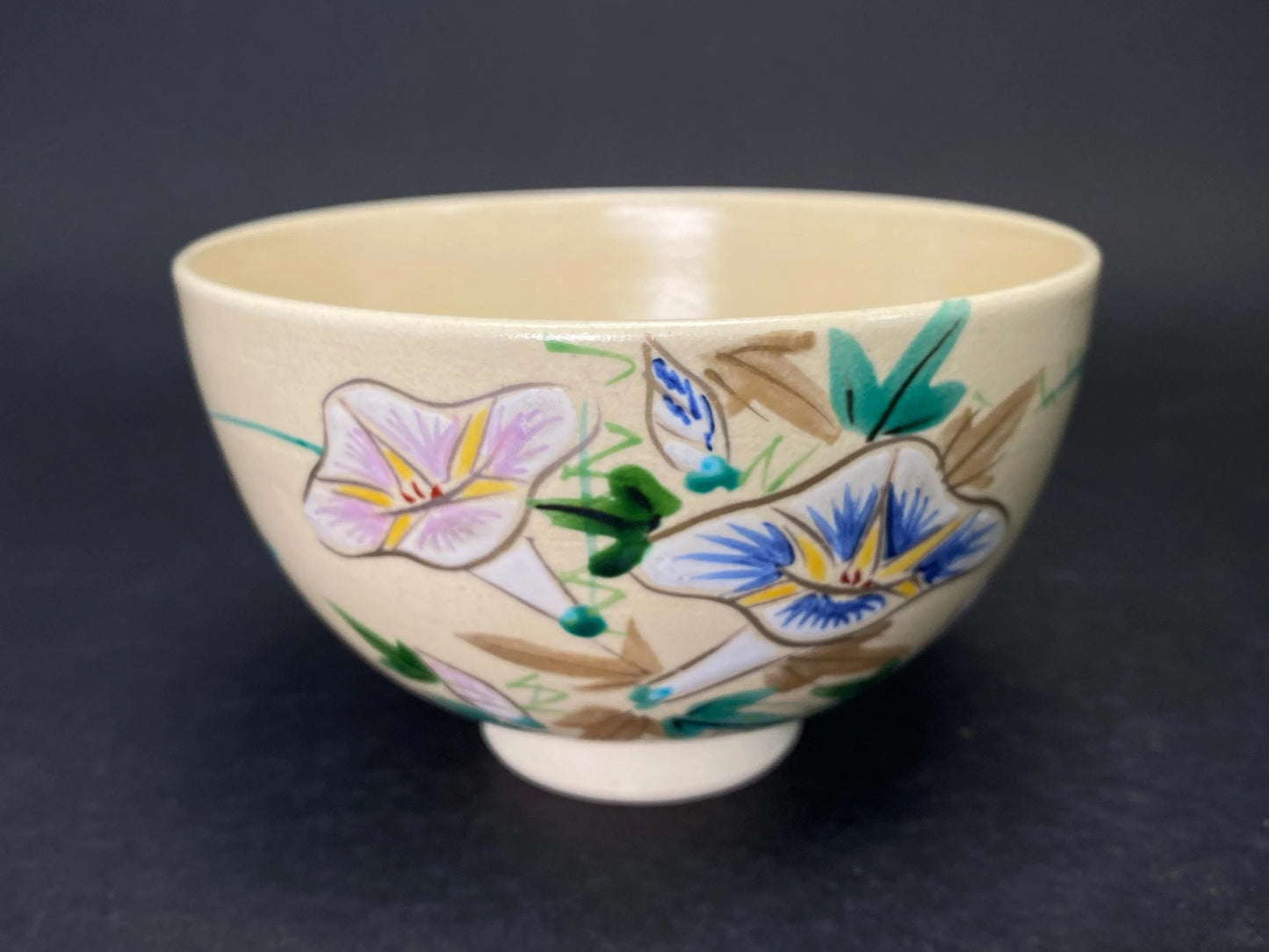 Nippon Kyo yaki ware Chawan Matcha Tea bowl：made by Kosen, Pattern Inside and outside the bowl, tea ceremony