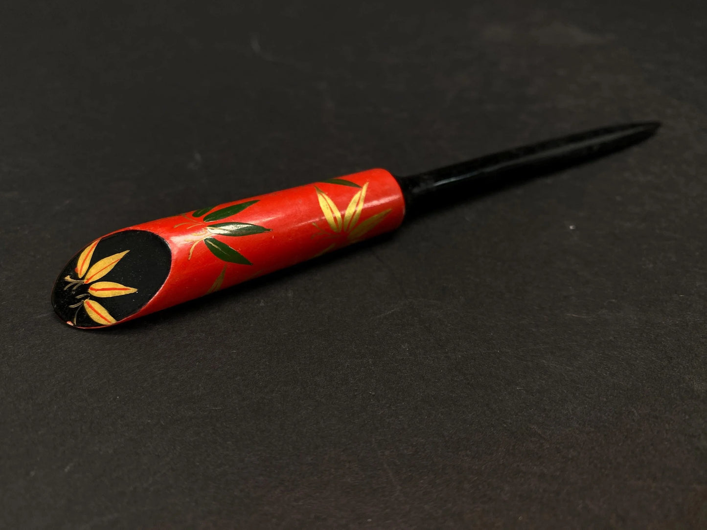 Japanese Kanzashi Kimono Geisha, Red & Black lacquerware hair stick, Tama, Bride Kanzashi, Hair Ornament