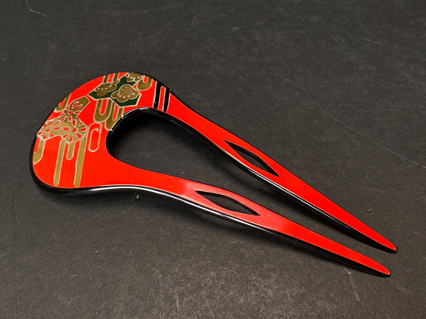 Japanese Kanzashi Kimono Geisha, Red & Black lacquerware hair stick, Tama, Bride Kanzashi, Hair Ornament
