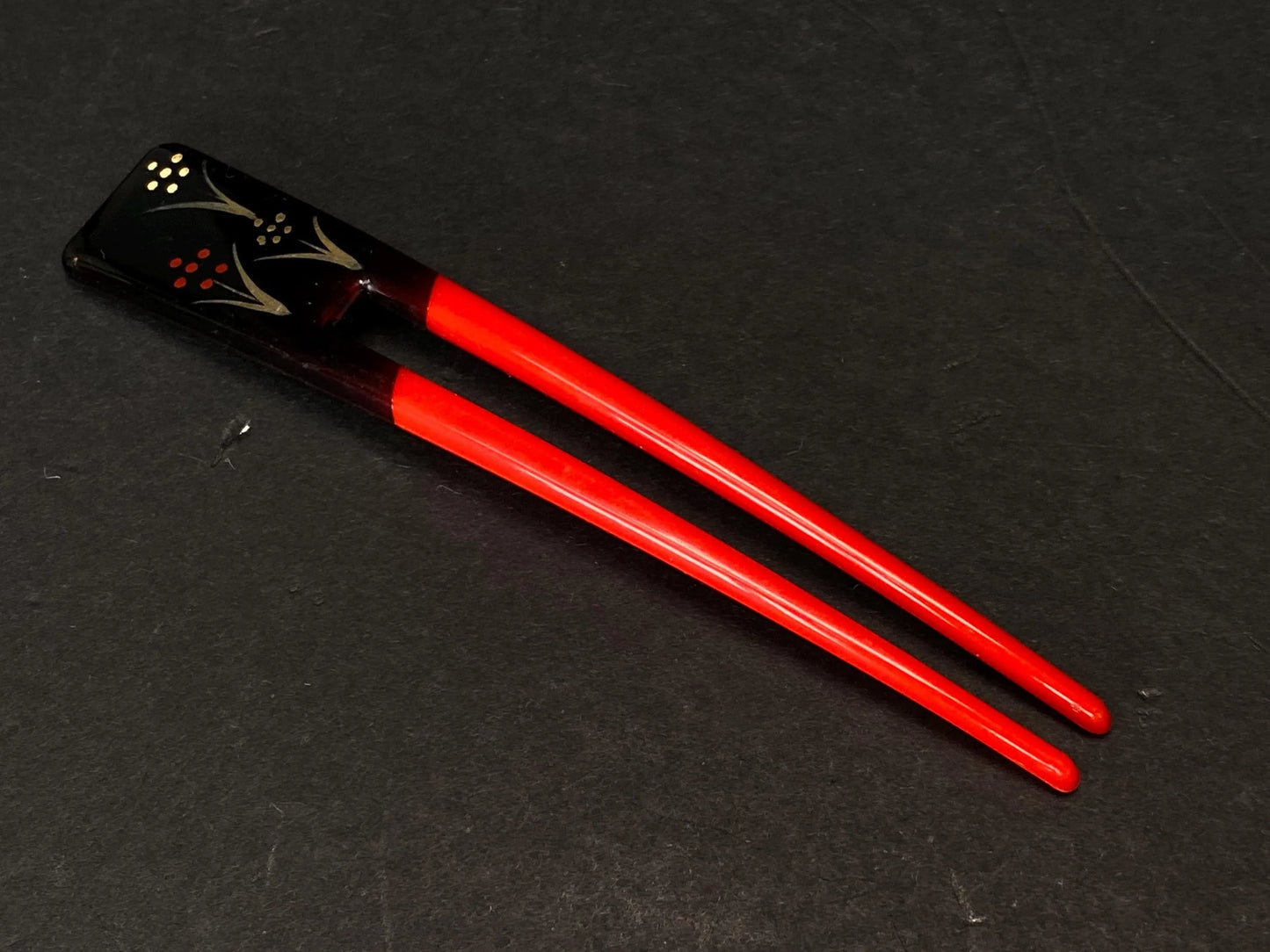 Japanese Kanzashi Kimono Geisha, Red & Black lacquerware hair stick, Tama, Hair Ornament, mother of pearl