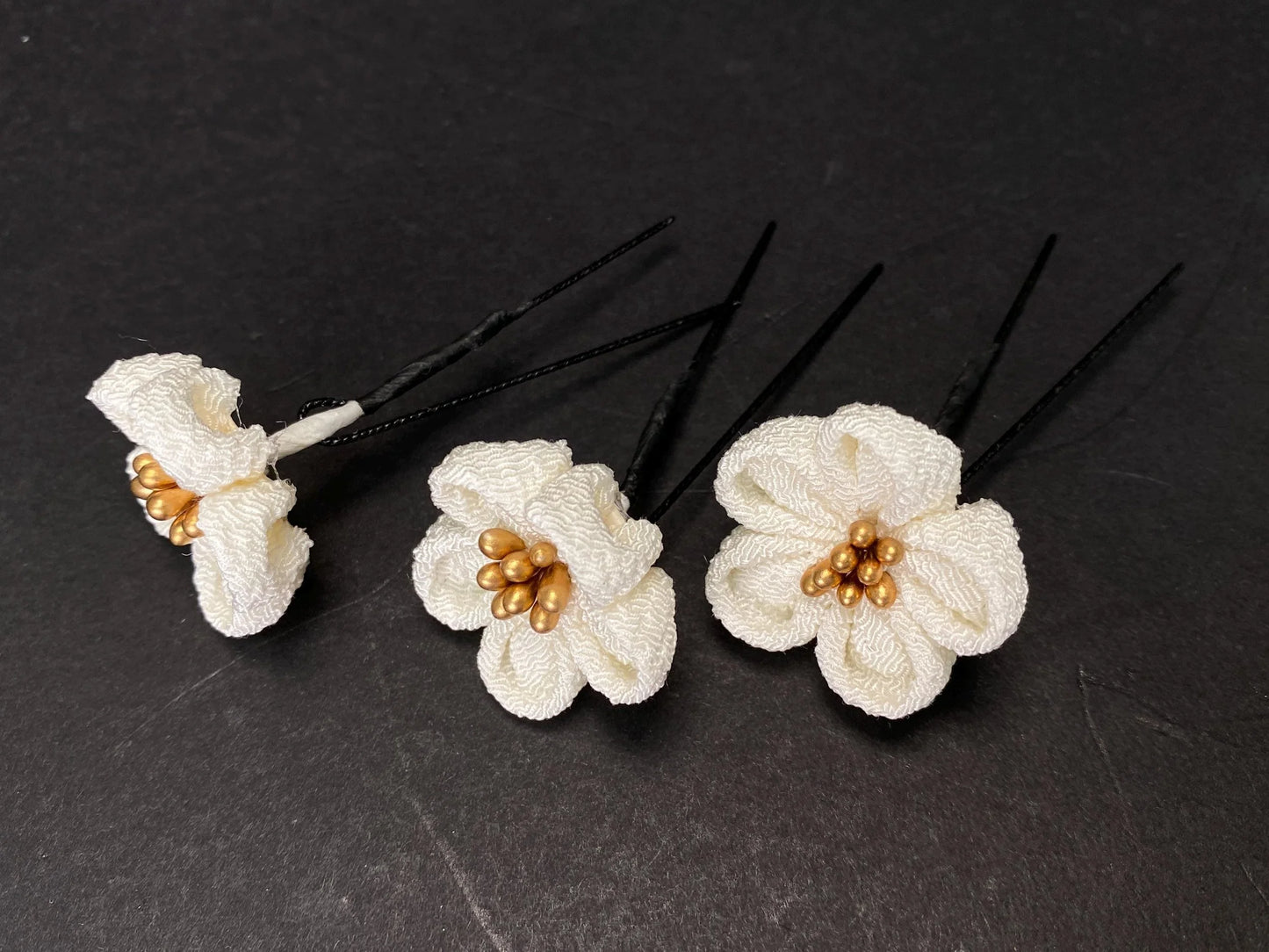 Japanese Hair Ornament Kanzashi kimono Hair clip, Big Flower Hair Ornament, Made in Japan