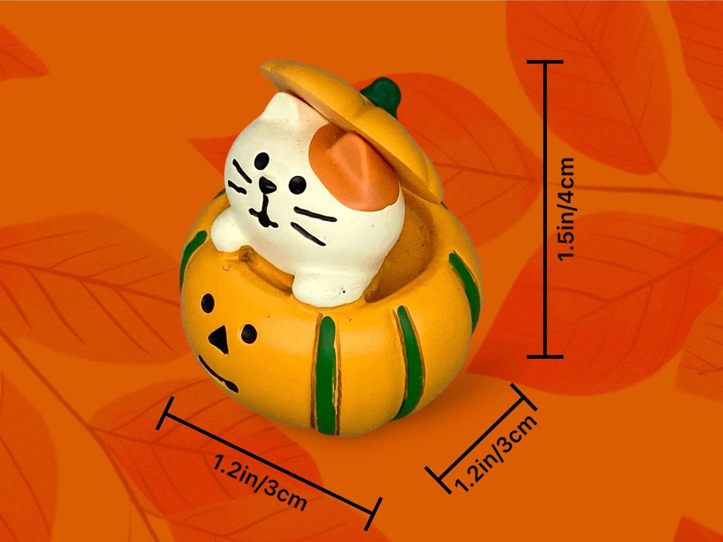 Halloween Pumpkin King Cat Ornament: Japanese Decole Concombre table Decor, black and white cats