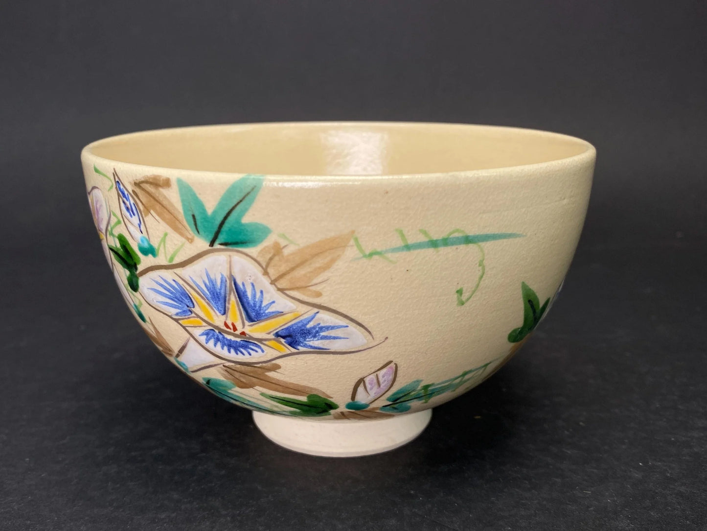 Nippon Kyo yaki ware Chawan Matcha Tea bowl：made by Kosen, Pattern Inside and outside the bowl, tea ceremony