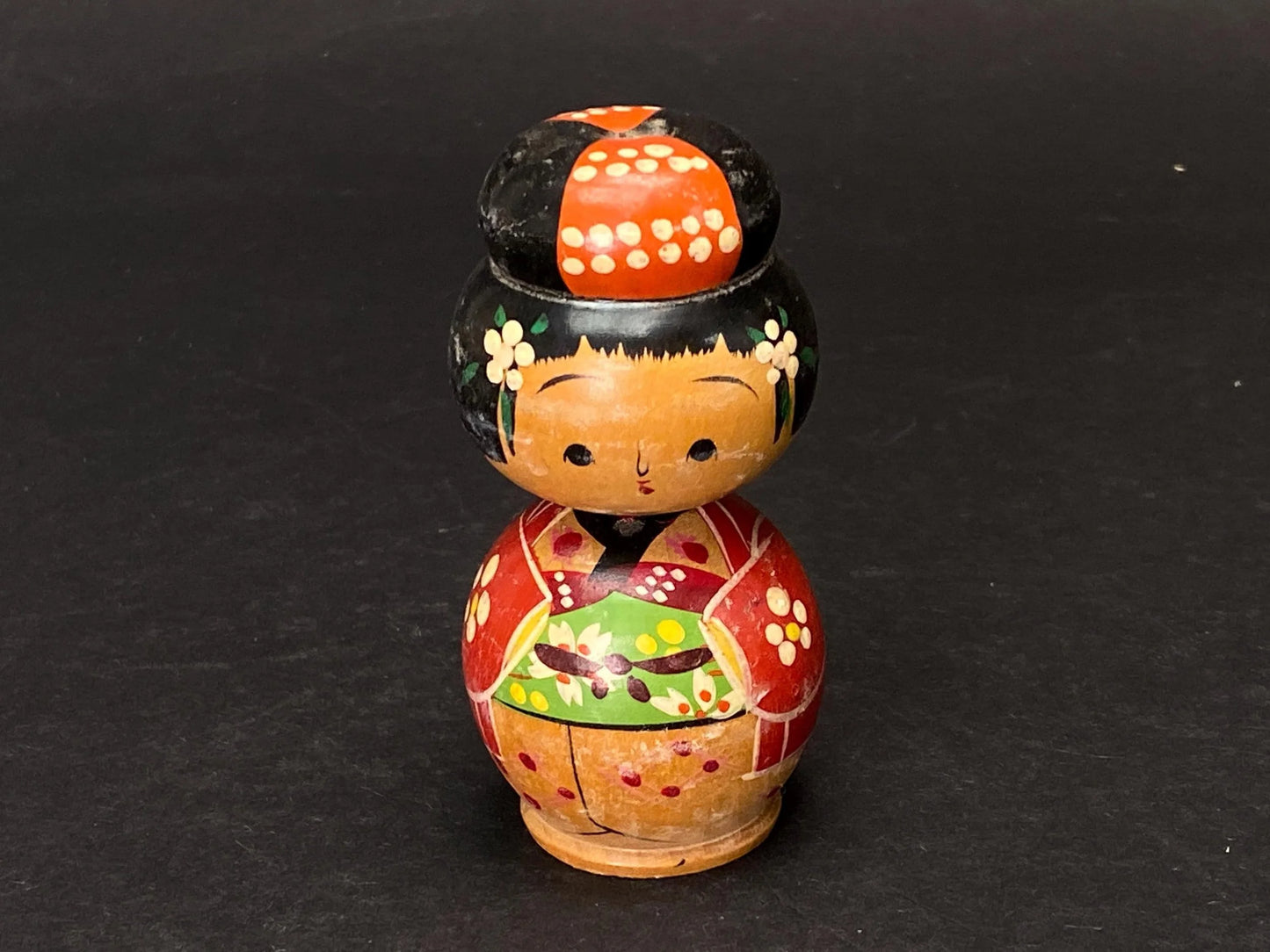 Japanese Kokeshi Dolls, Kimono 5 design dolls, Made in Japan, Small Size Wooden doll Vintage