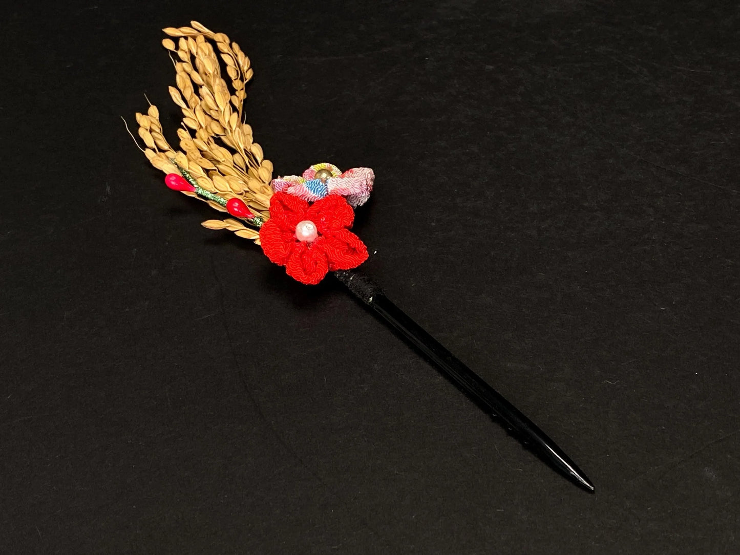 Japanese Kanzashi Kimono Geisha, Red & Black lacquerware hair stick, Tama, Bride Kanzashi, Hair Ornament