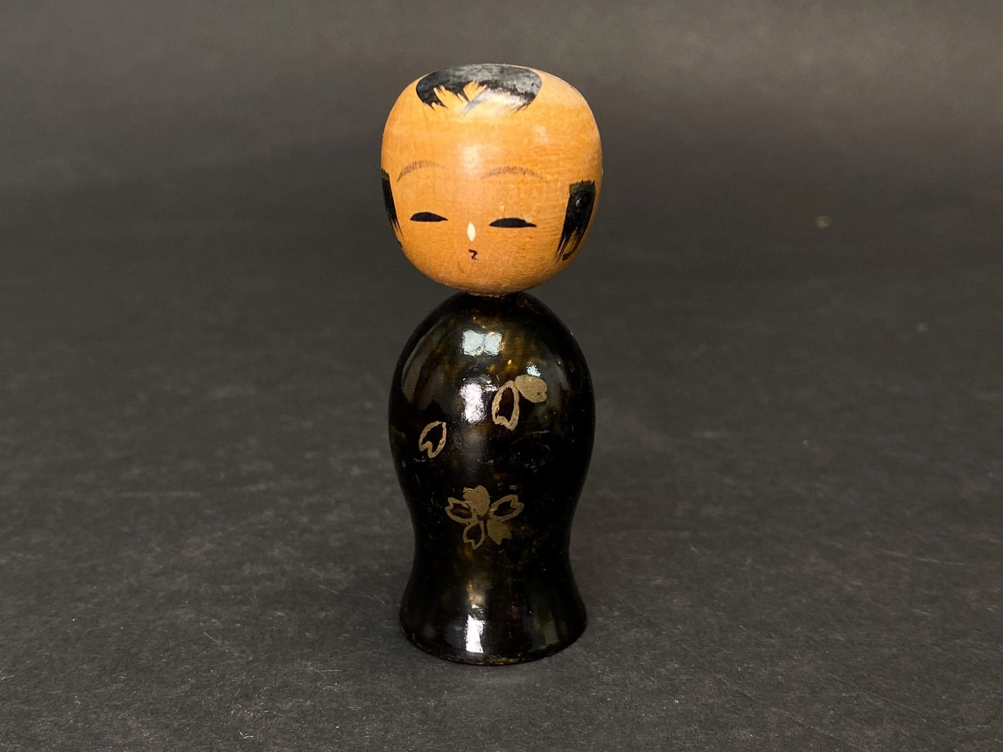 Japanese Kokeshi Dolls, Kimono 5 design dolls, Made in Japan, Small Size Wooden doll Vintage