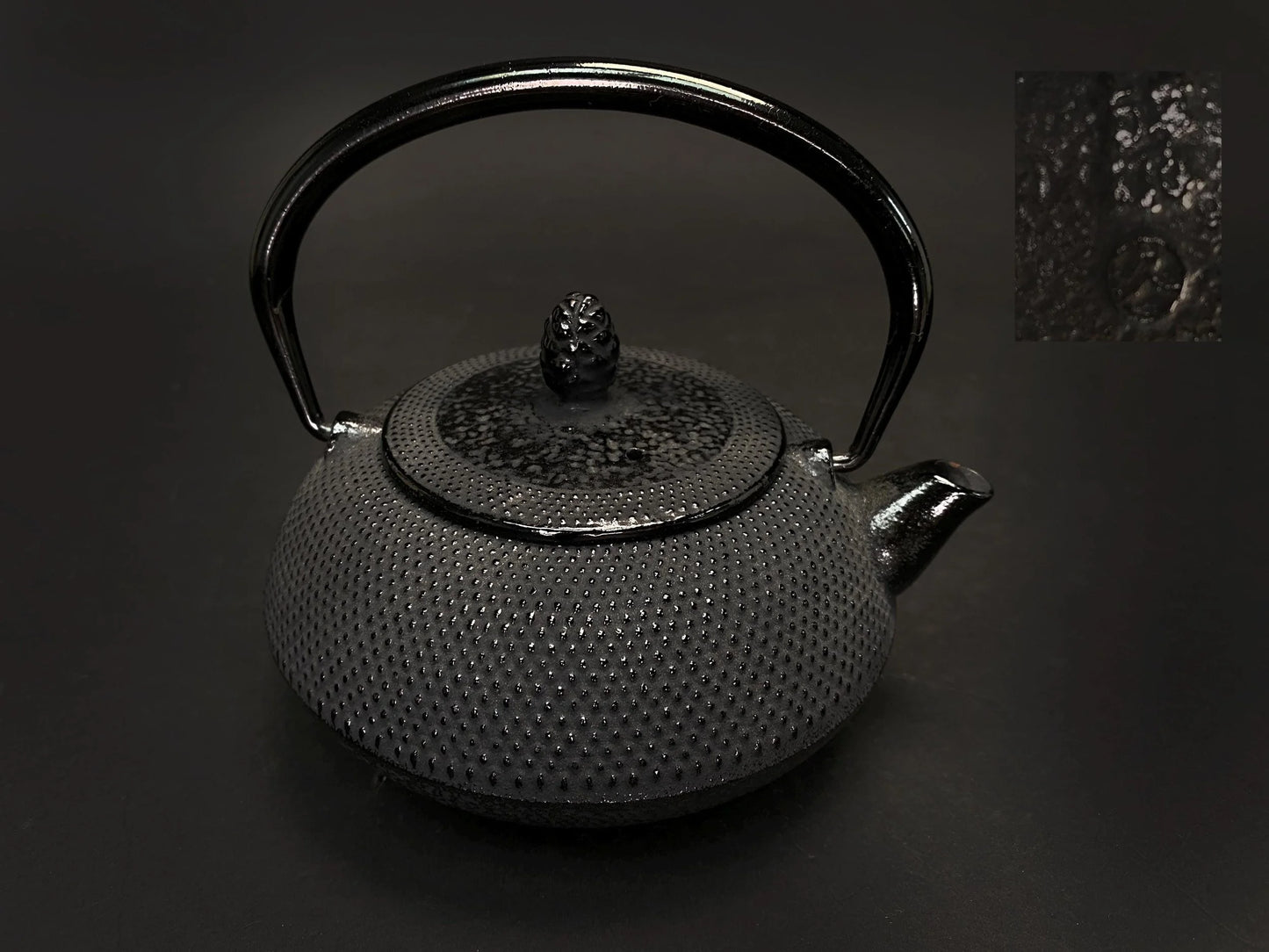 Japanese Tetsubin Nanbu Tekki Teapot Cast iron TEA KETTLE, spotted design, Mint Vintage Teapot, Antique Japan kettle