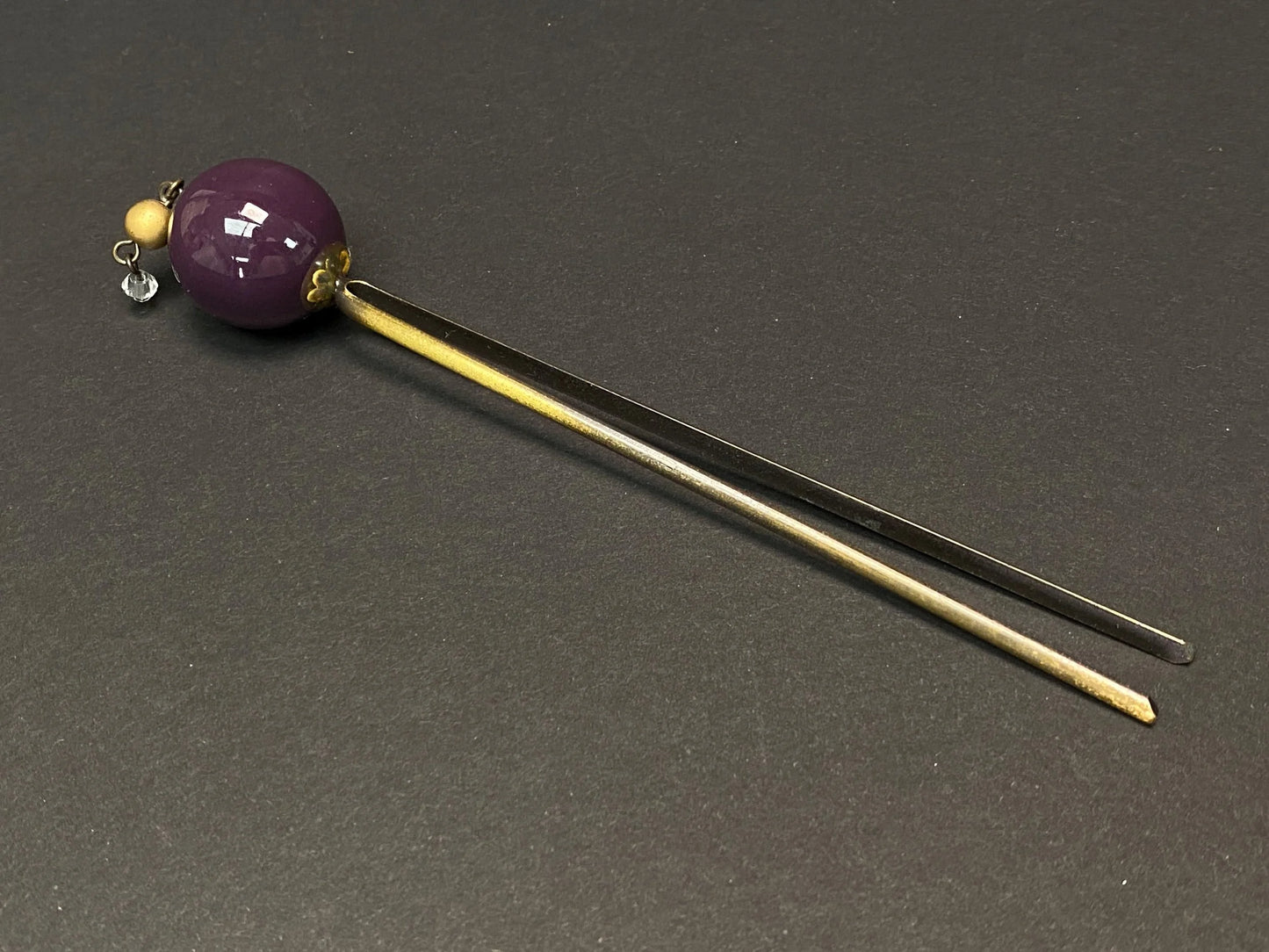 Japan Kanzashi Kimono Geisha, Red & Black hair stick, Metal Tama, Kushi Comb, Hair Ornament