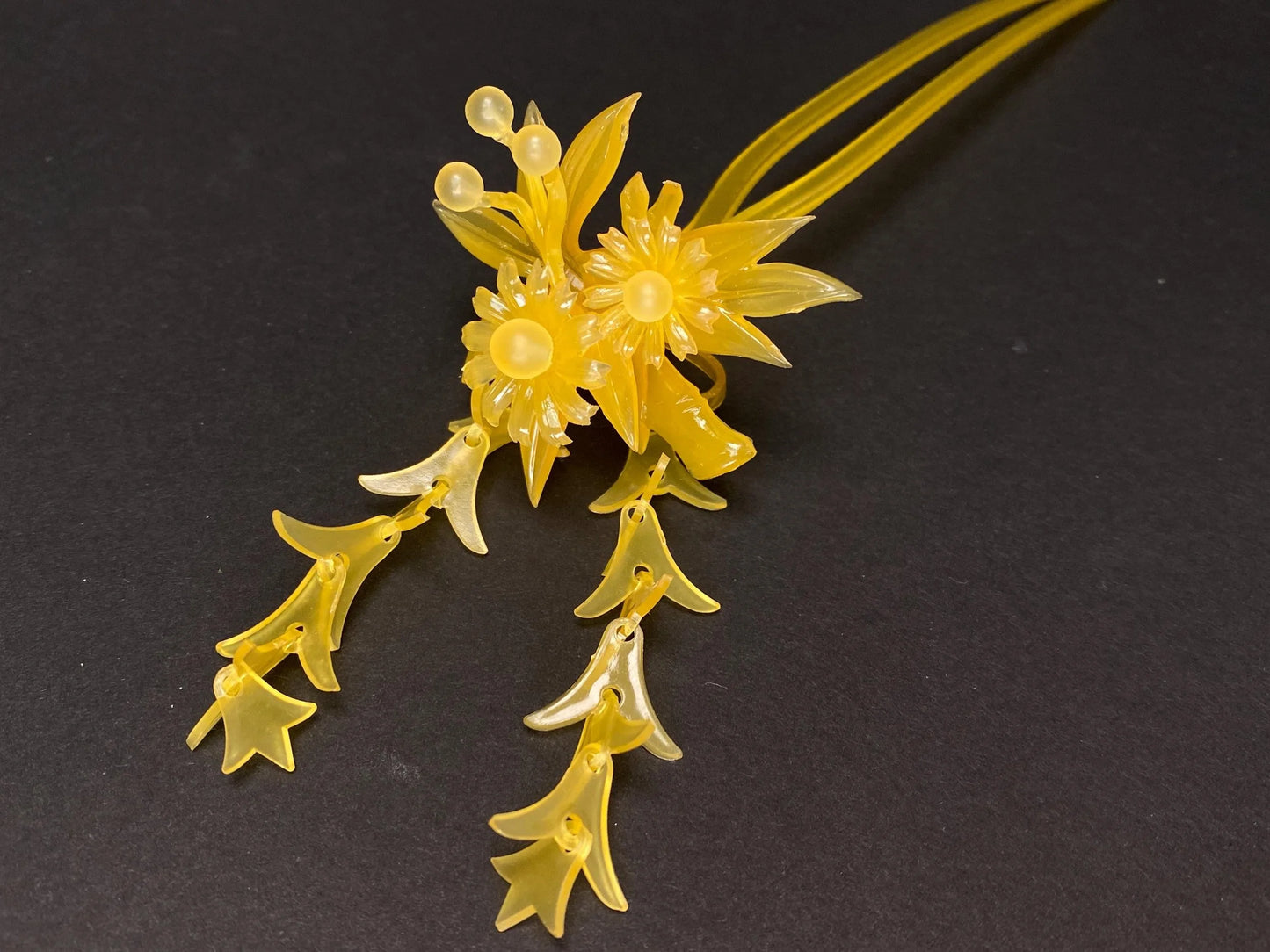 Japan Kanzashi Kimono Geisha, transparent Tama, Yellow hawksbill style hair stick,Kushi Comb, Hair Ornament