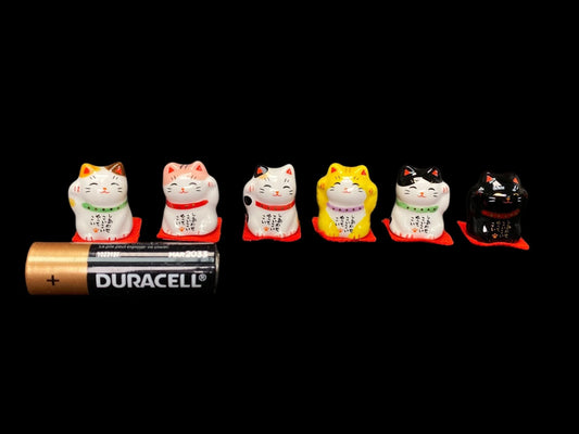 Japanese Maneki Neko Lucky Cat: Small Fortune Ornament