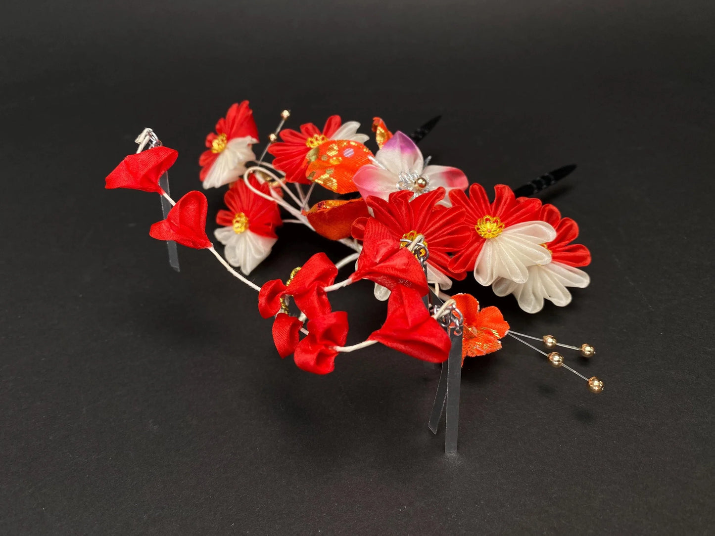 Handmade Tsumami Zaiku Kanzashi Set Red White