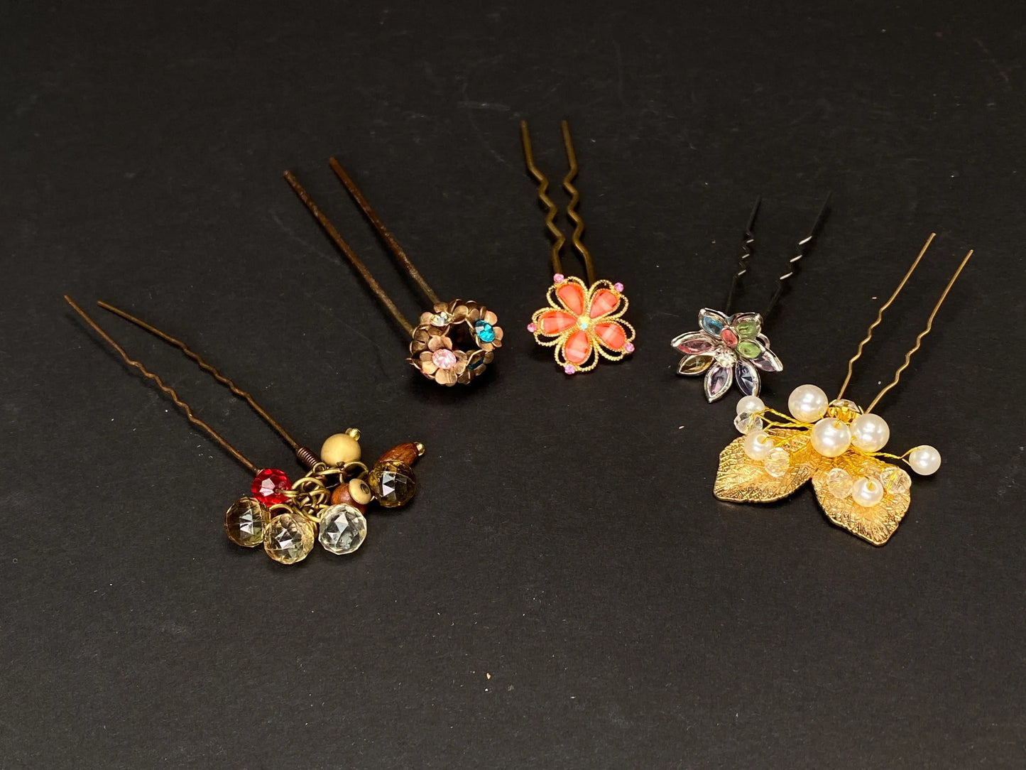 Japan Kanzashi Kimono Geisha, Kanzashi Hairpin with Beads, Floral Wreath, Multicolor Petal Crystal Flower, Gold Leaves