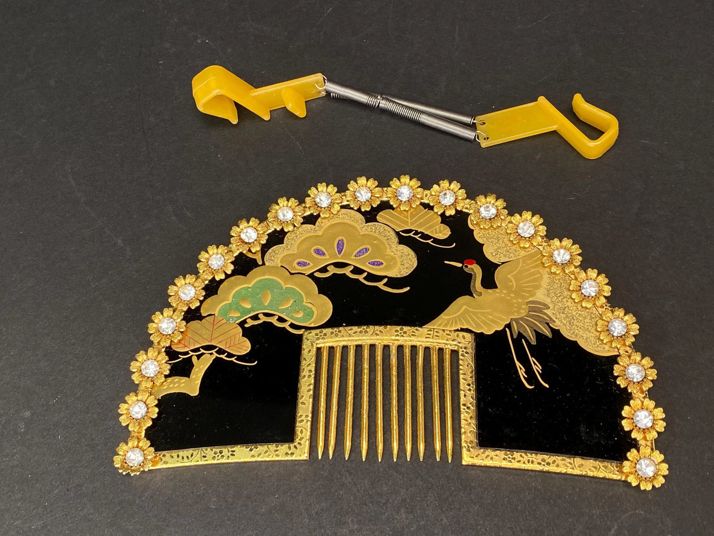 Japanese Lacquer Kanzashi Luxury Set: Maiko Geisha Hair Ornament, black and gold Luxury Gift Box