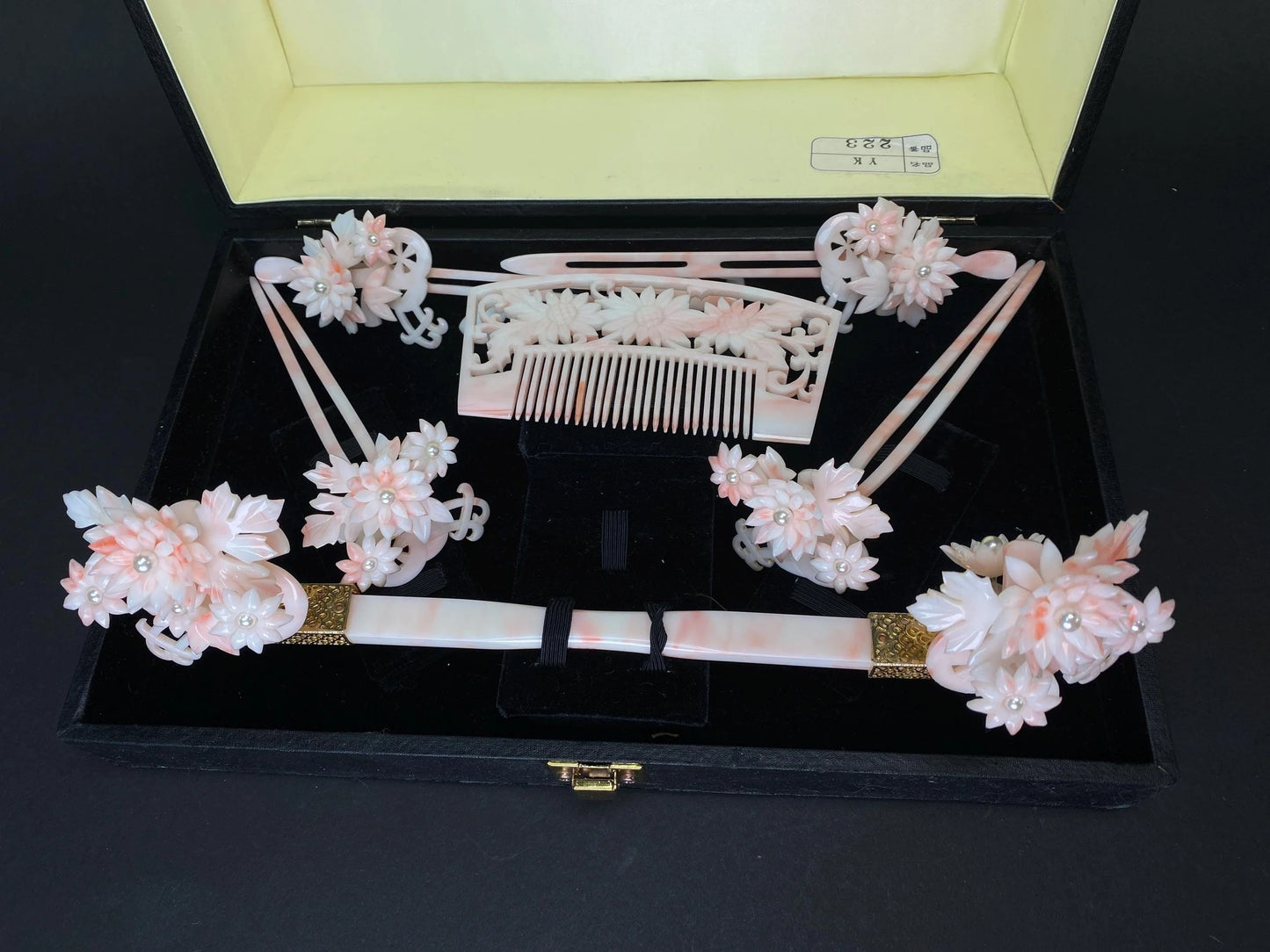 Pink Yumi Katsura Kanzashi Set：Rare Floral Kimono Hair Ornaments with luxury box