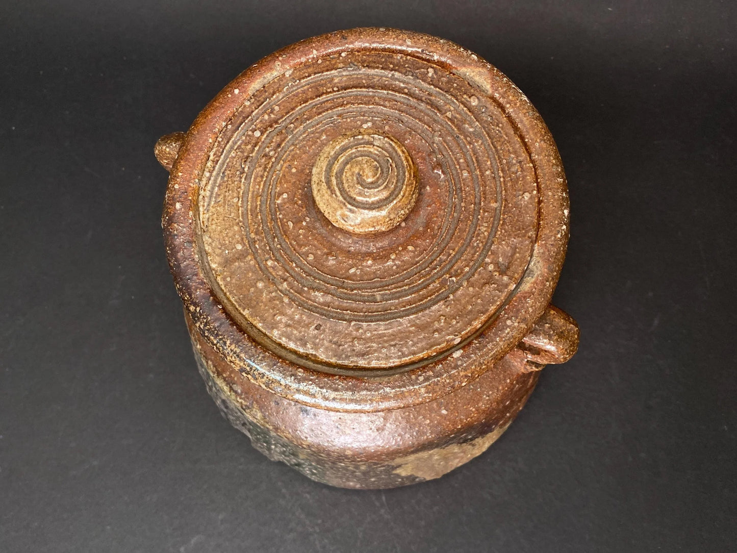 Bizen ware yaki Ikebana Container Art Pottery signed, Japanese Wabi Sabi lidded pot with handle, hand crafted Bizen Ceramic Storage Jar！
