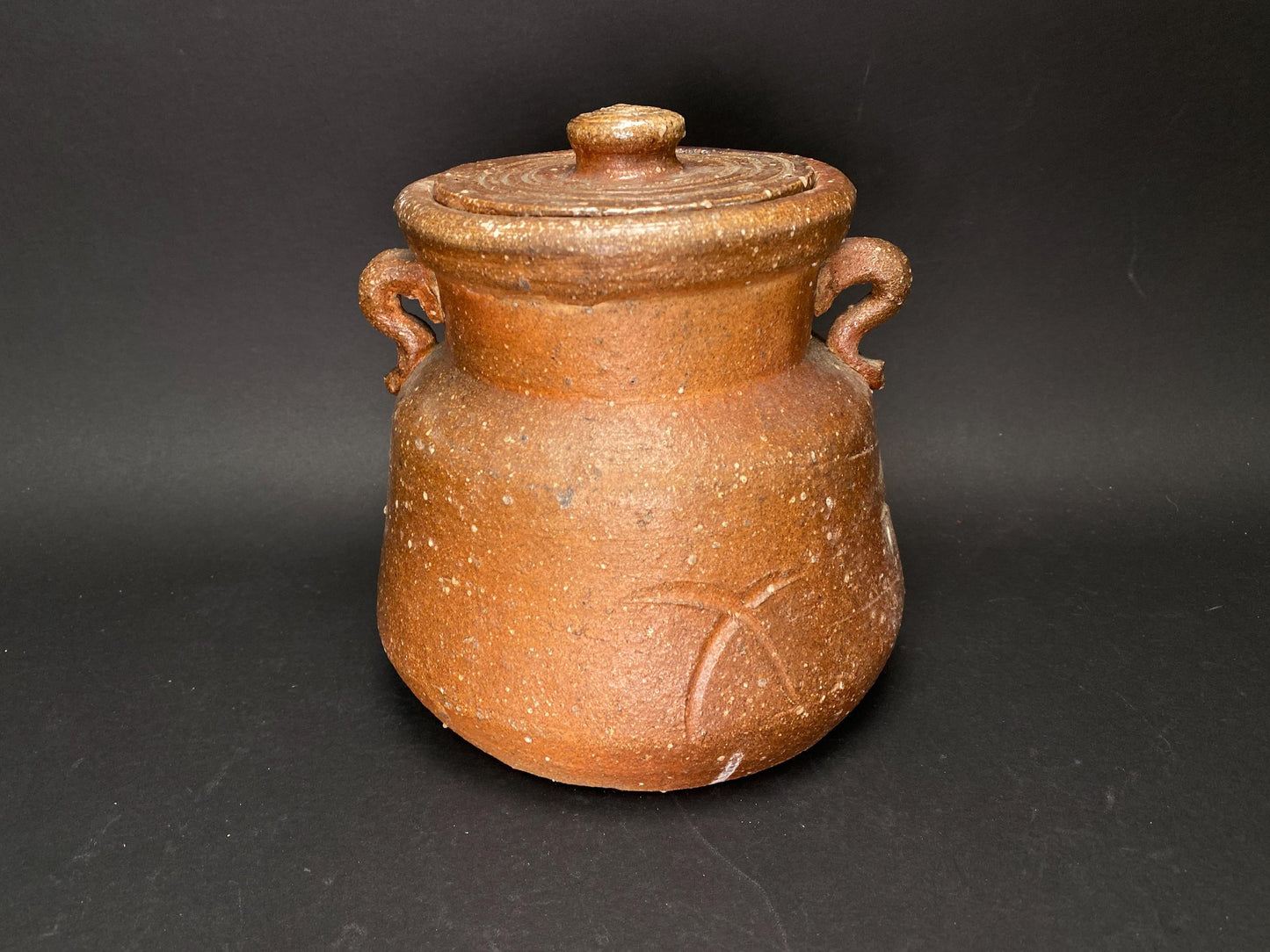 Bizen ware yaki Ikebana Container Art Pottery signed, Japanese Wabi Sabi lidded pot with handle, hand crafted Bizen Ceramic Storage Jar！