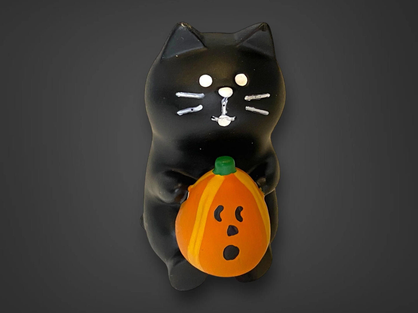 Japanese Halloween Cat Ornament: Pumpkin Mini Scene Table Decor