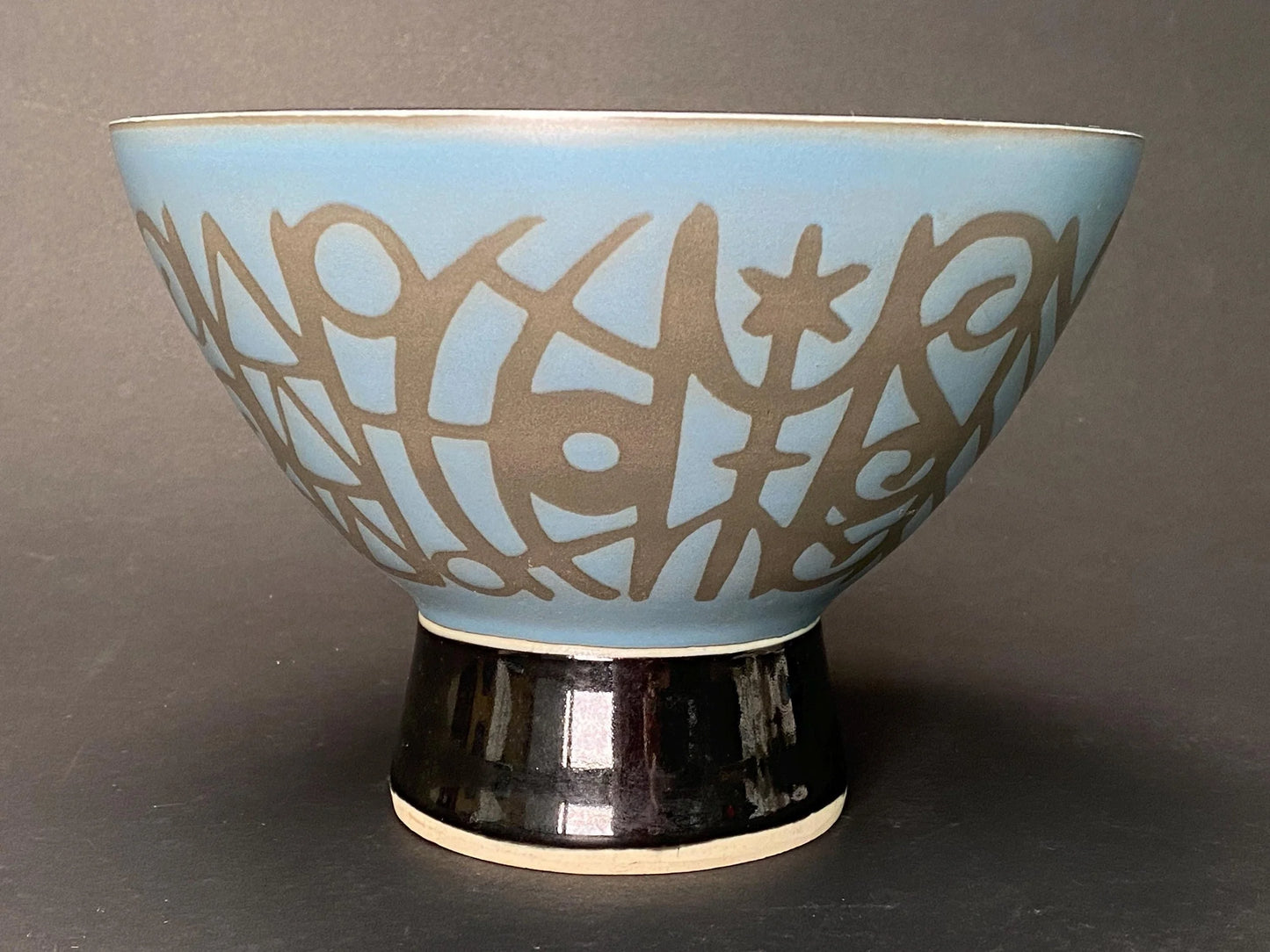 Japanese Tosen Takadai Planter Footed Bowl Signed Tosen：Blue Geometric Sgraffito Pottery, Dia 8" Ceramic Compote, Modern Decor Centerpiece