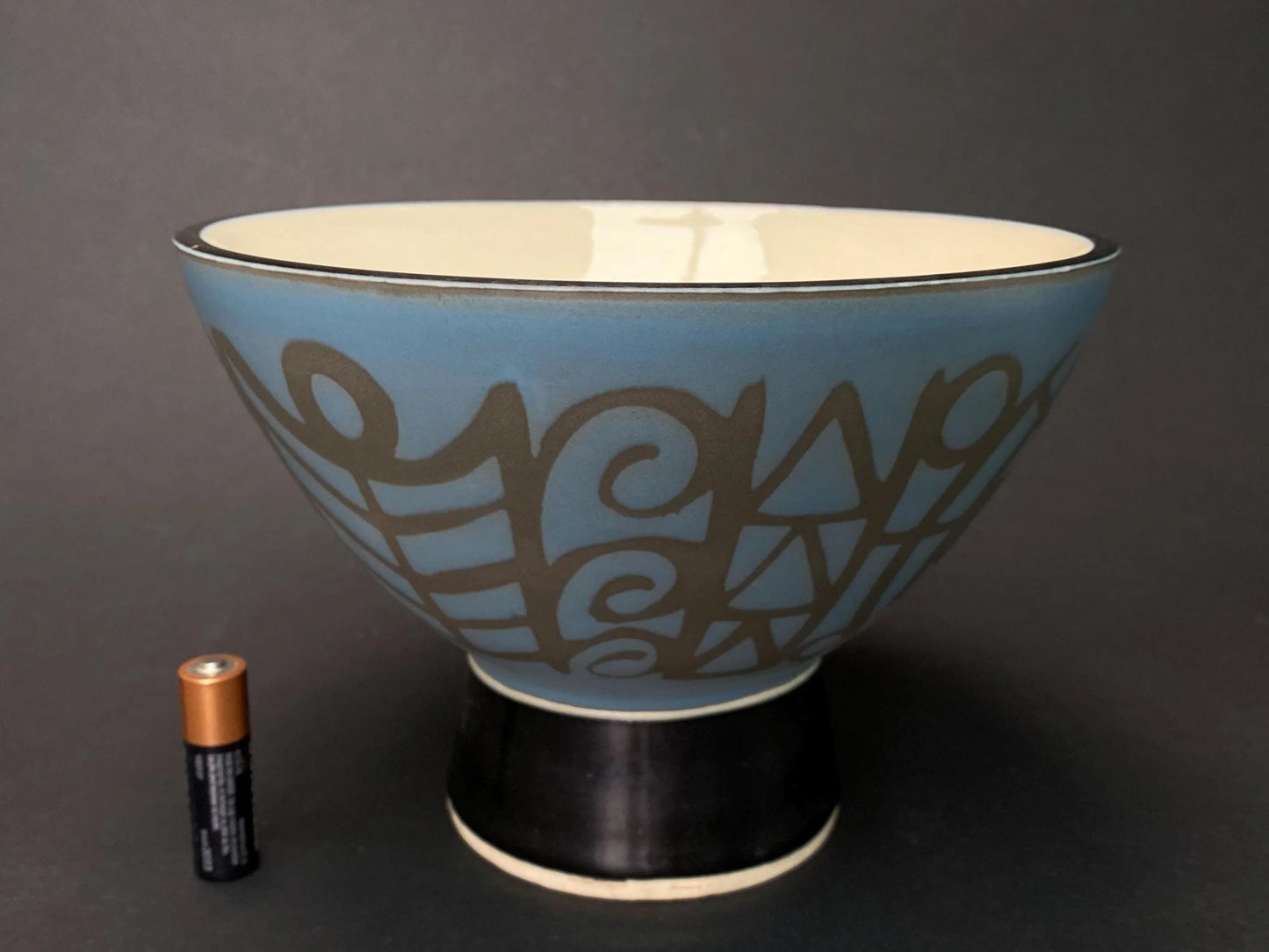 Japanese Tosen Takadai Planter Footed Bowl Signed Tosen：Blue Geometric Sgraffito Pottery, Dia 8" Ceramic Compote, Modern Decor Centerpiece