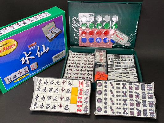 Suisen Riichi Mahjong Japanese MVC Mah Jong Set, Rhinestone 4 Red Aka Dora, Unused Heisei Retro Riichi Game mah jong set, Tile dealing game