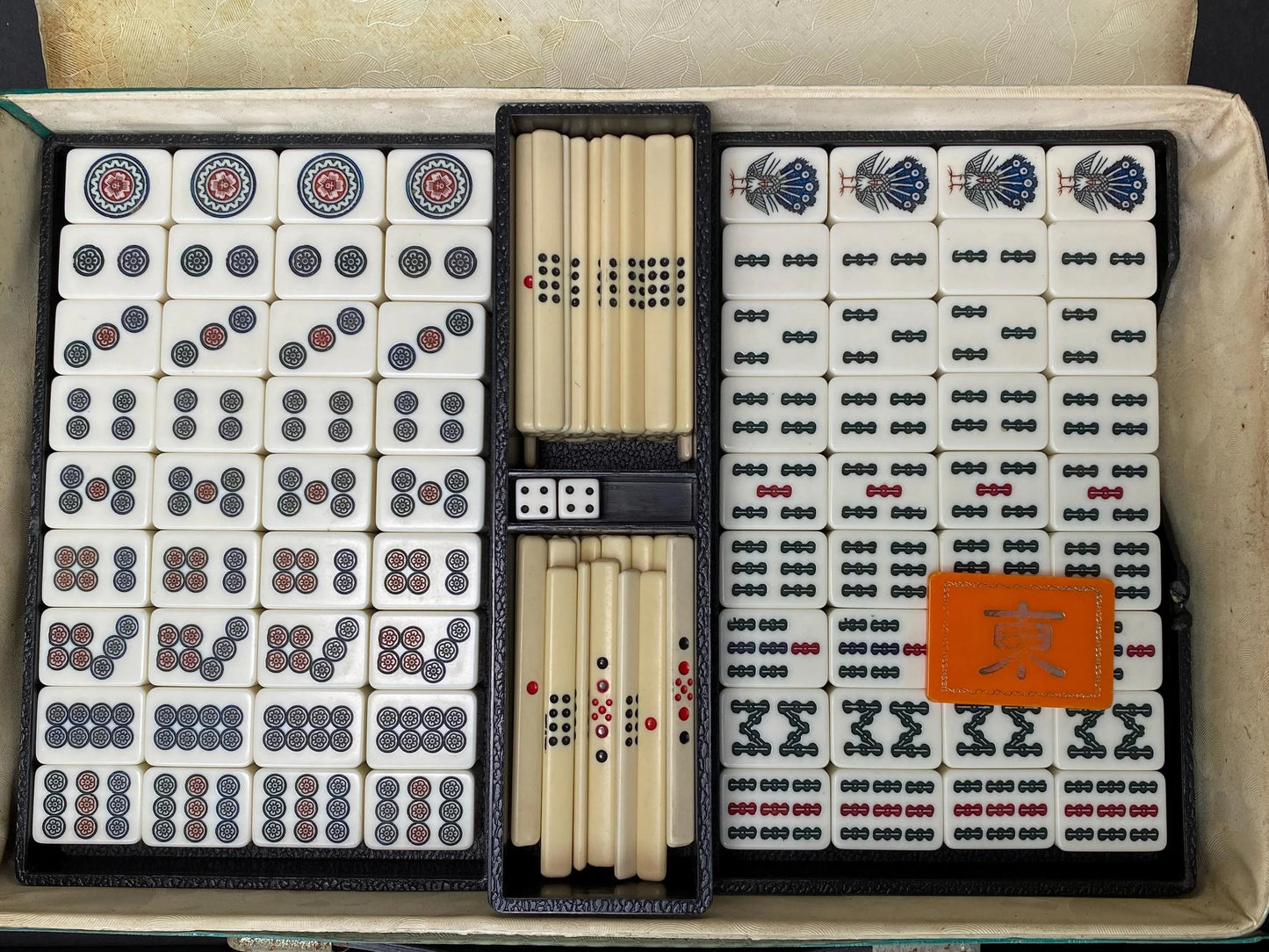 Japanese Mahjong tile antique Set: yellow back Resin Tiles in Rare Teal Green Woven Case
