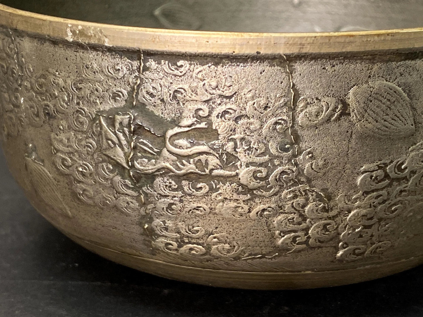 Japanese Singing Bowl Orin: Dragon Relief Bronze Bell, Buddhist Altar Chime, Meditation Sound Healing Instrument 5"