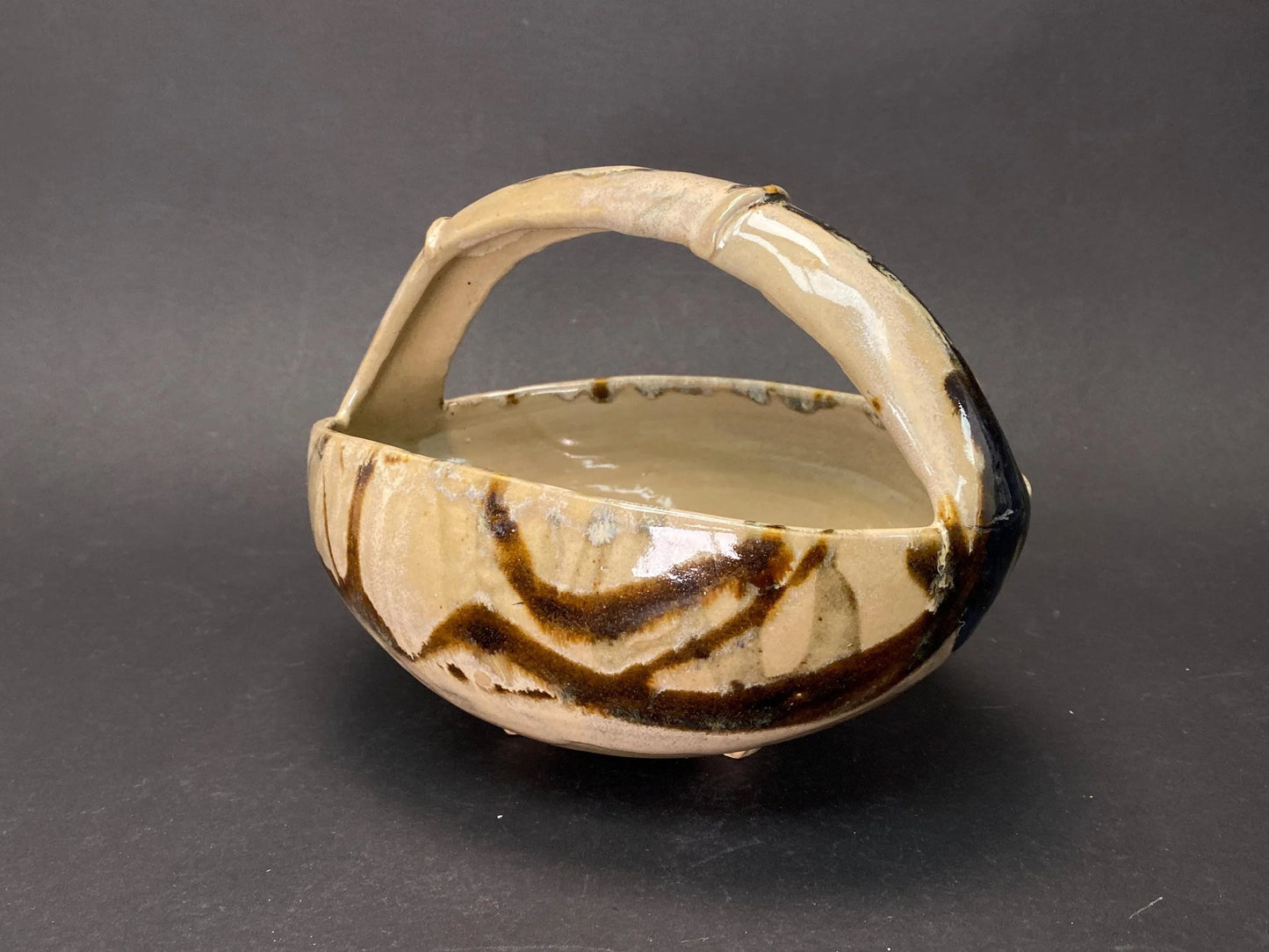Japanese Handled Bowl "Te bachi", Stoneware Ceramic Basket for Fruit, vintage Ikebana Kaiseki Serving, Earthy Drip Glaze 7.5"