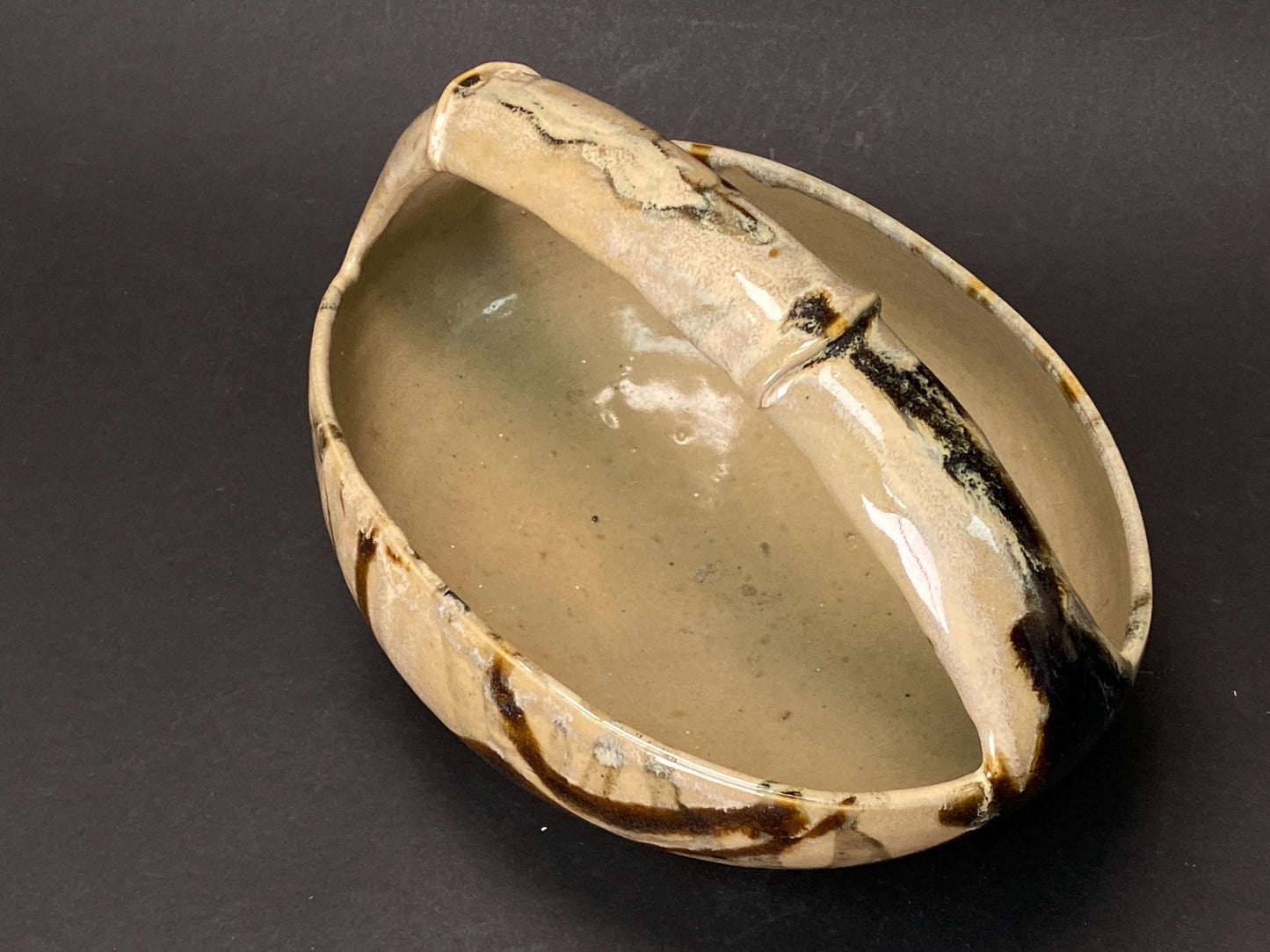 Japanese Handled Bowl "Te bachi", Stoneware Ceramic Basket for Fruit, vintage Ikebana Kaiseki Serving, Earthy Drip Glaze 7.5"