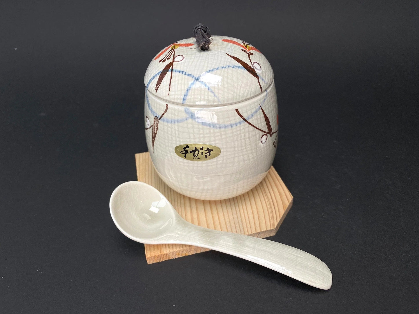 Japanese Savory Egg Custard lidded Bowl set with wood mat, Open Box NEW，made in Japan, spoon and wooden pad, base board, cushion