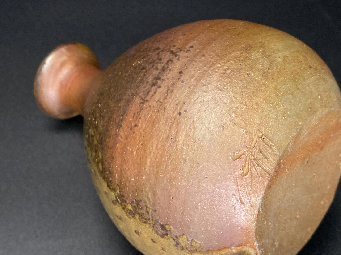 Hatsu Kintsugi Bizen Ware Tokkuri Signed