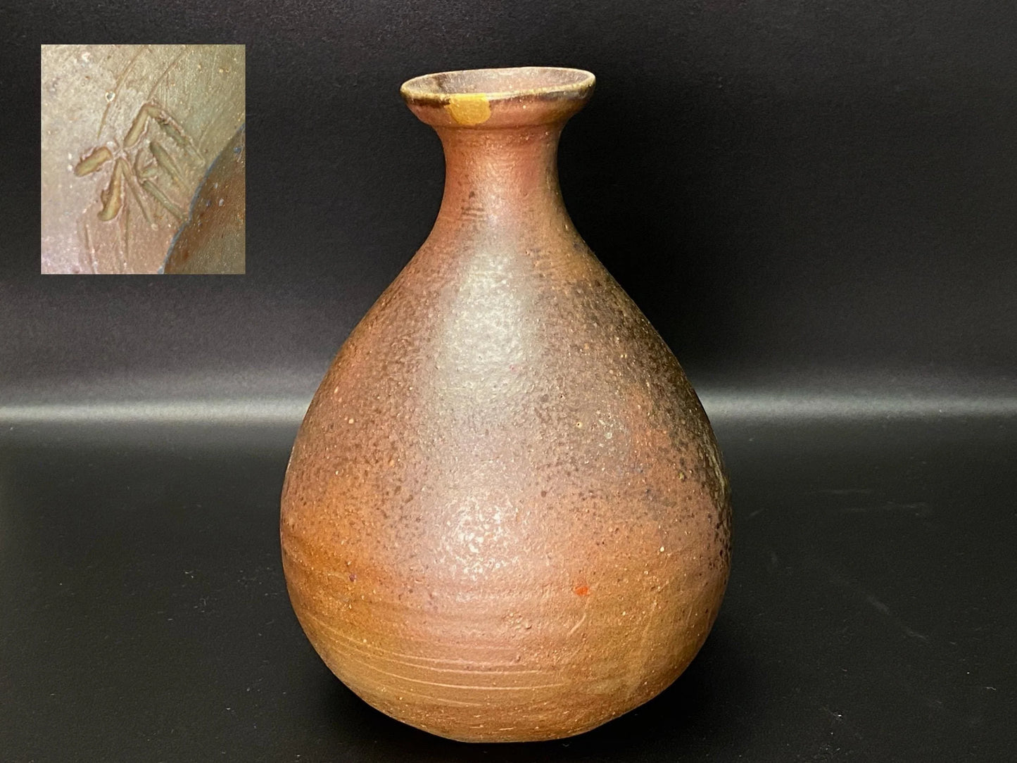 Hatsu Kintsugi Bizen Ware Tokkuri Signed