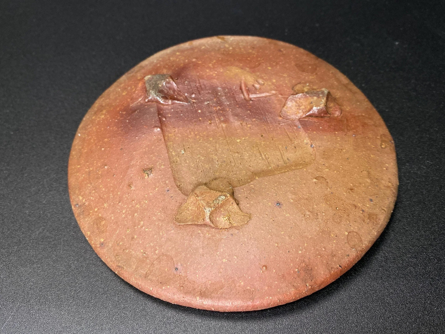 Kintsugi Bizen ware dish signed, Japanese real gold repaired Art pottery,  Dia 8.25", Wabi Sabi, round Trinket