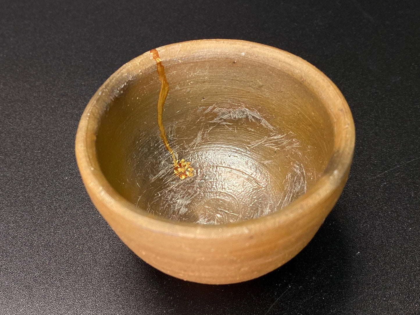 Bizen Ware real 25k gold Kintsugi Tea Cup signed, Japanese Ceramic Gold Repair sake cup, Vintage Art