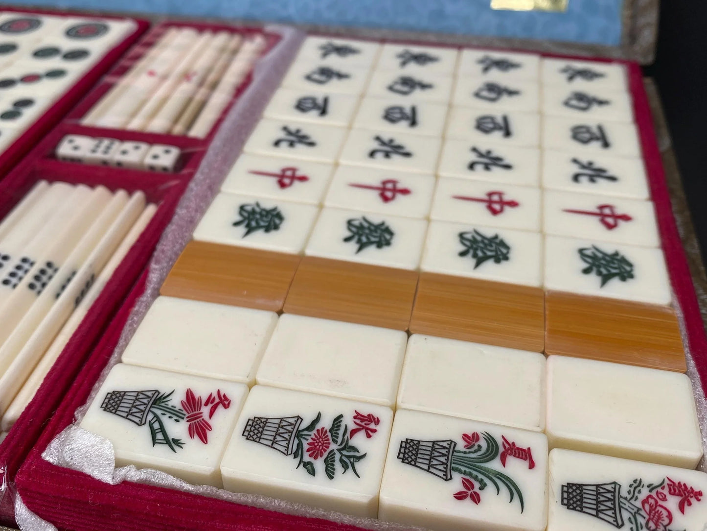 Showa Era Japanese Mahjong Set Bamboo Back 144 Tiles