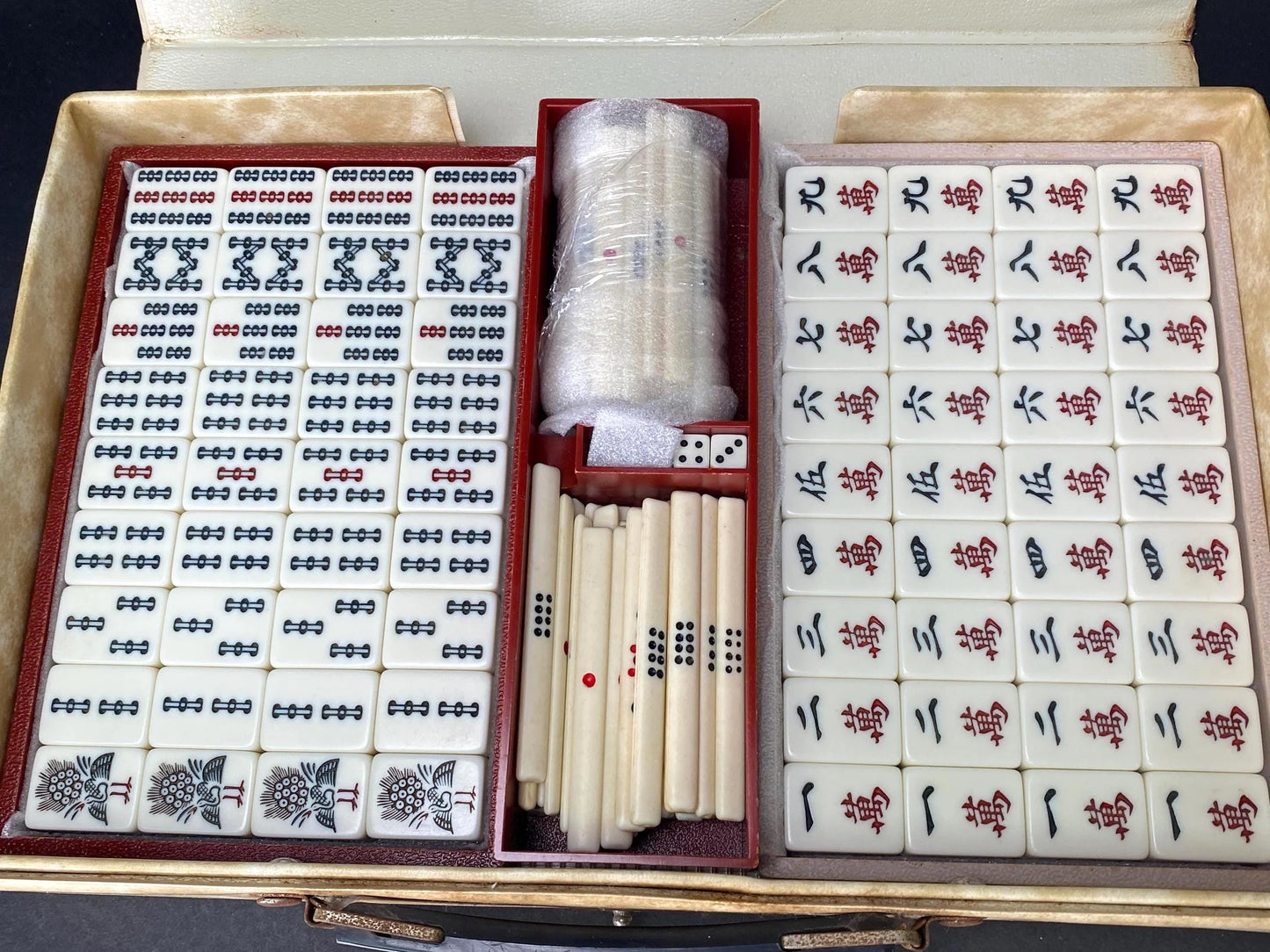 Premium Nintendo Mahjong Tiles Set Heavy Weight: Japanese Discontinued Limited Edition Yakuman Mah Jong Collectible Retro Set Game