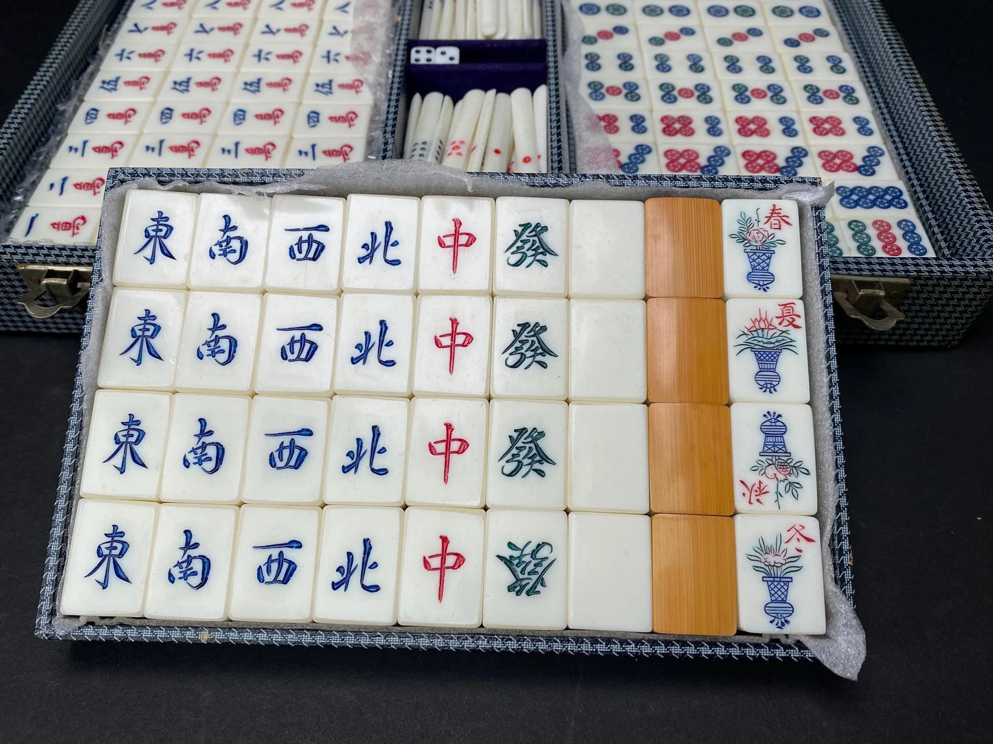 Vintage Japan Mah Jong Bamboo Back Tile Set with Plaid pattern Case, Showa Retro Japanese dealing game, mahjong tile set