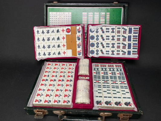 Antique MVC Mizuno Maruichi Bamboo back Mahjong, Japanese Mah Jong Full Set, green portable Case, Showa era Tile dealing game