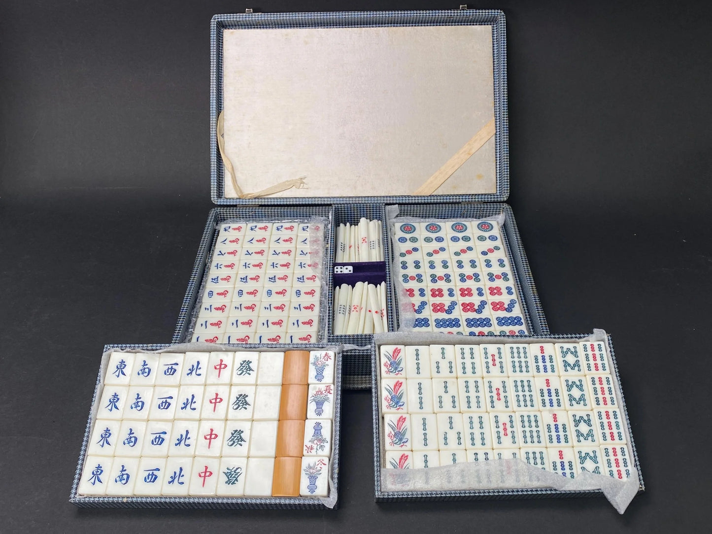 Vintage Japan Mah Jong Bamboo Back Tile Set with Plaid pattern Case, Showa Retro Japanese dealing game, mahjong tile set
