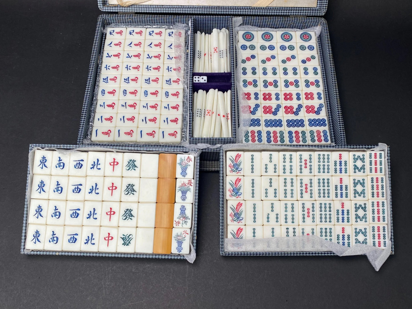 Vintage Japan Mah Jong Bamboo Back Tile Set with Plaid pattern Case, Showa Retro Japanese dealing game, mahjong tile set