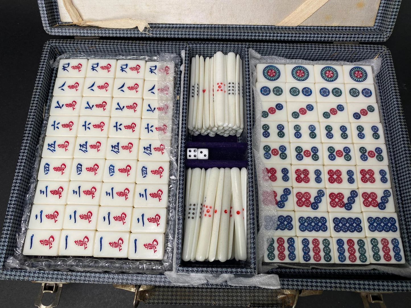 Vintage Japan Mah Jong Bamboo Back Tile Set with Plaid pattern Case, Showa Retro Japanese dealing game, mahjong tile set
