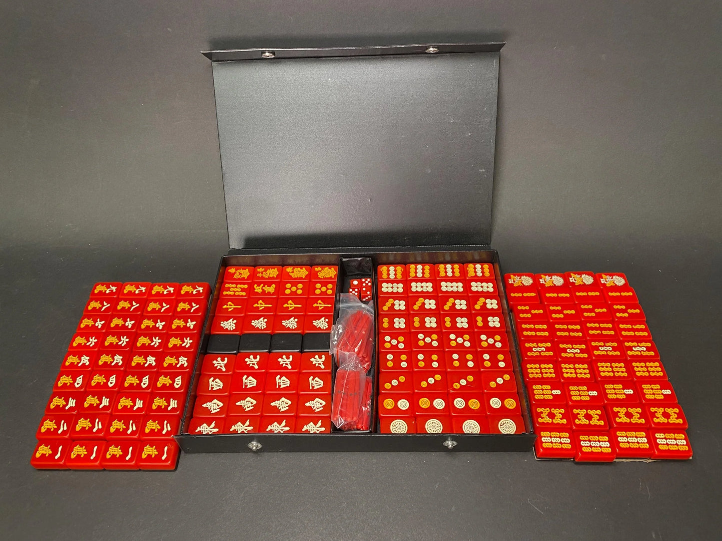 MVC Red Riichi Mahjong Set with Aka Dora