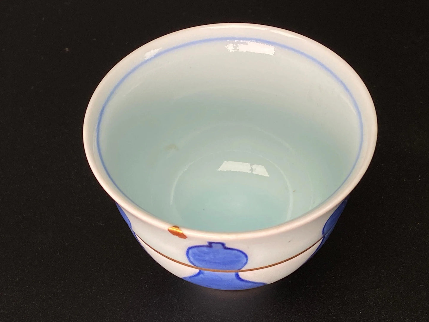 Signed 'Shin' Kintsugi Tea Cup, Japanese Urushi Lacquer Repair, Vintage Porcelain Yunomi, Traditional Tea Ceremony, Blue Gourd Pattern