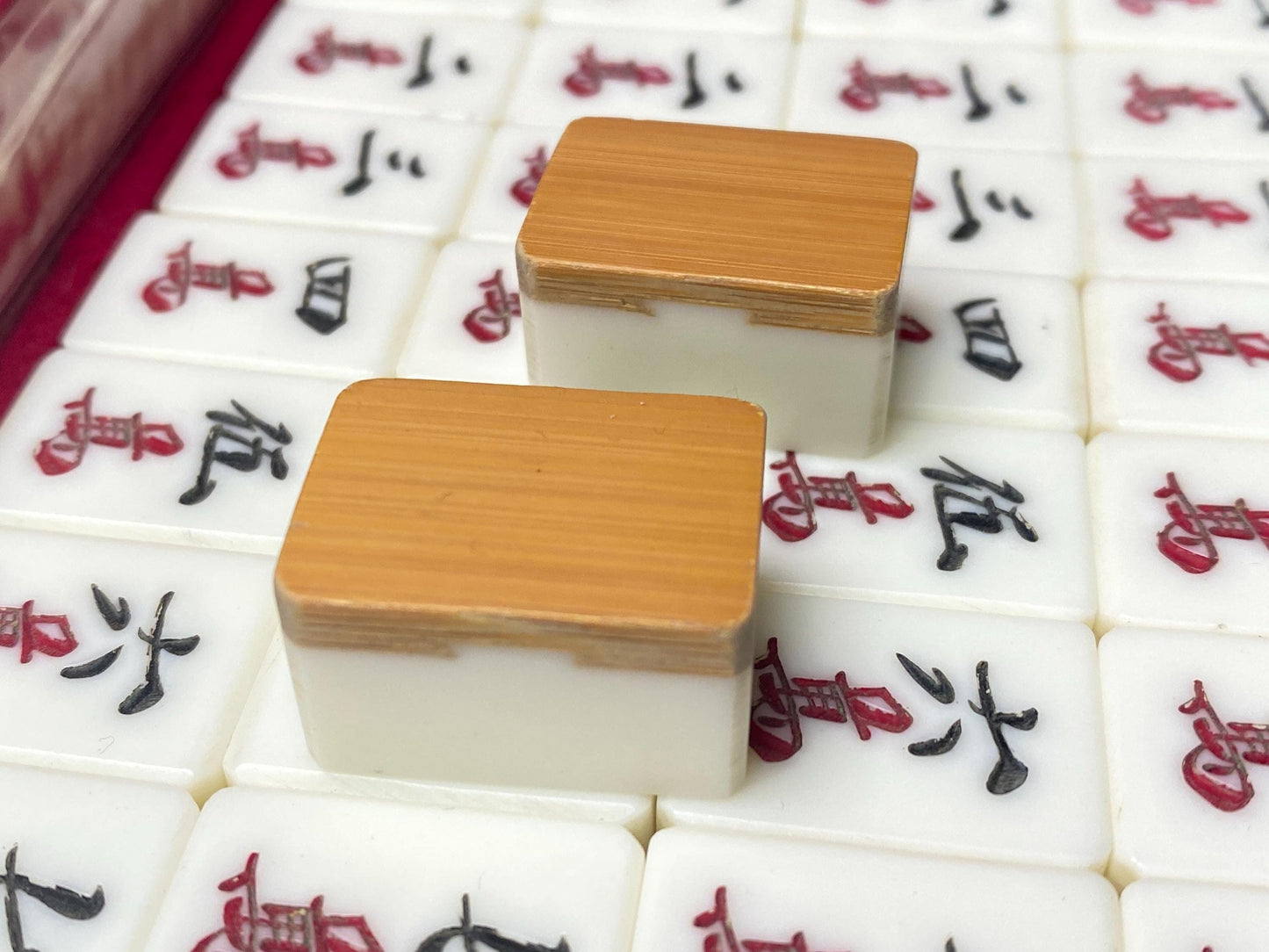 Antique Bamboo Mahjong Tile Game Set by Maoin, Japanese mah jong dealing game gift, Vintage mahjong gift with portable Case