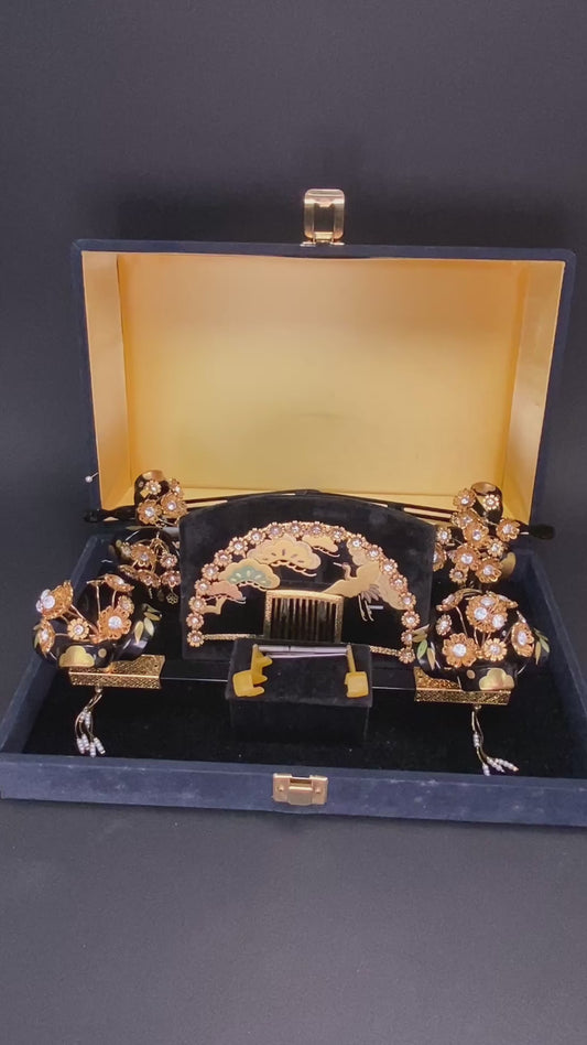 Gold Flower Lacquer Kanzashi Set 7 Pcs with Box